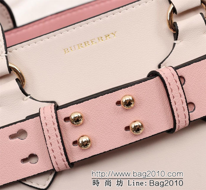 BURBERRY巴寶莉 小號 敞口式托特包款「The Belt 貝爾特包 正面飾有 Burberry 字母壓花徽標 可手提斜背  Bhq1100